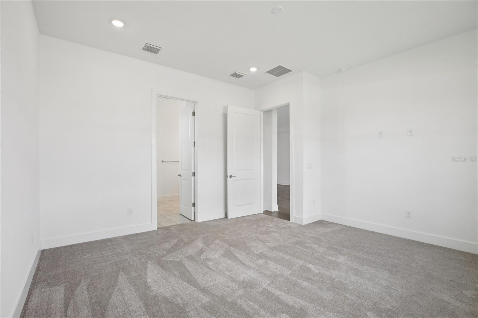 8218 Golden Beach Ct Property Photo 17