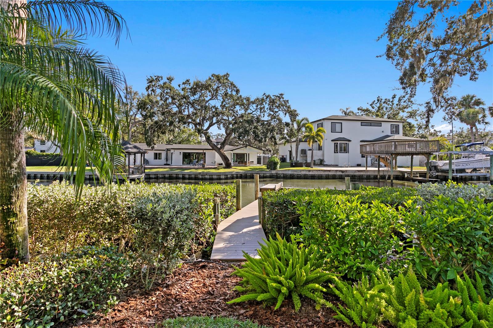 2633 N Dundee St Property Photo 59