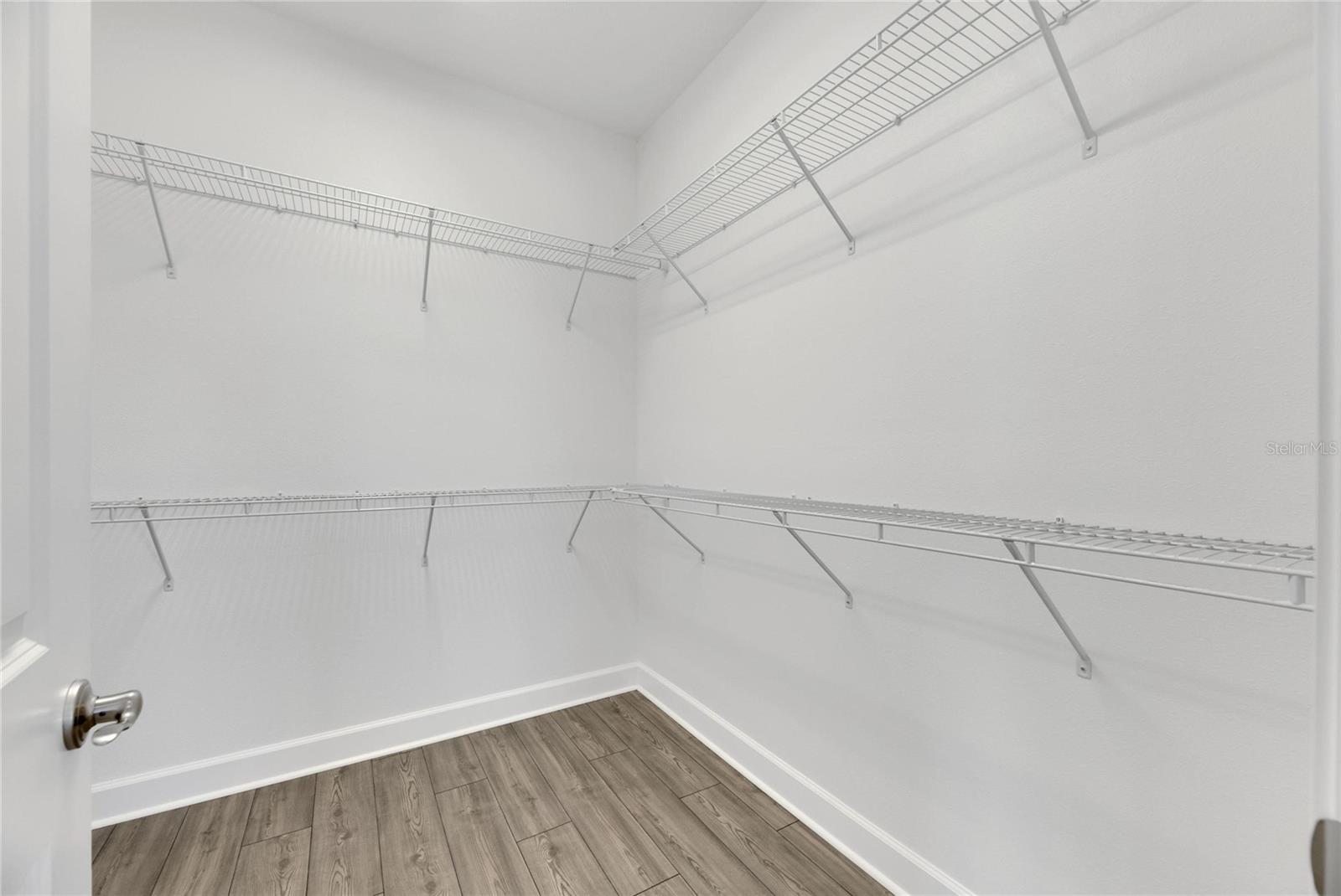 923 Signet Dr Property Photo 34