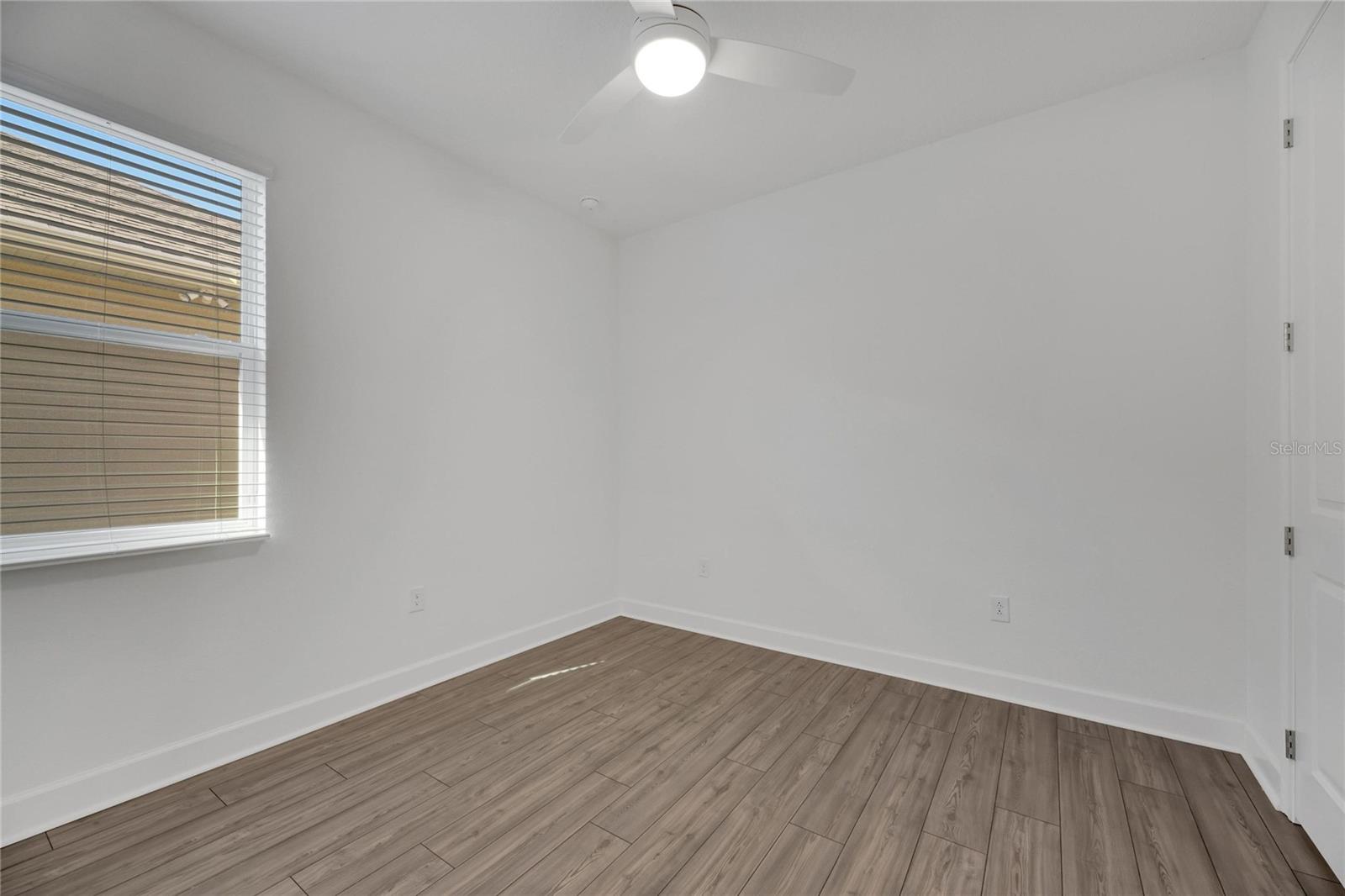 923 Signet Dr Property Photo 42