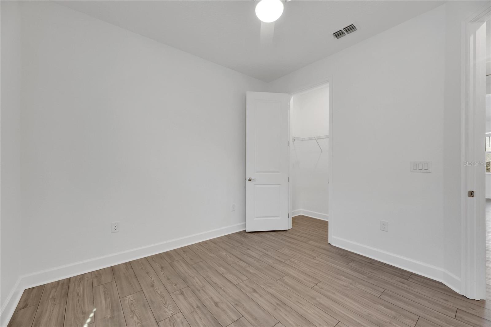 923 Signet Dr Property Photo 43