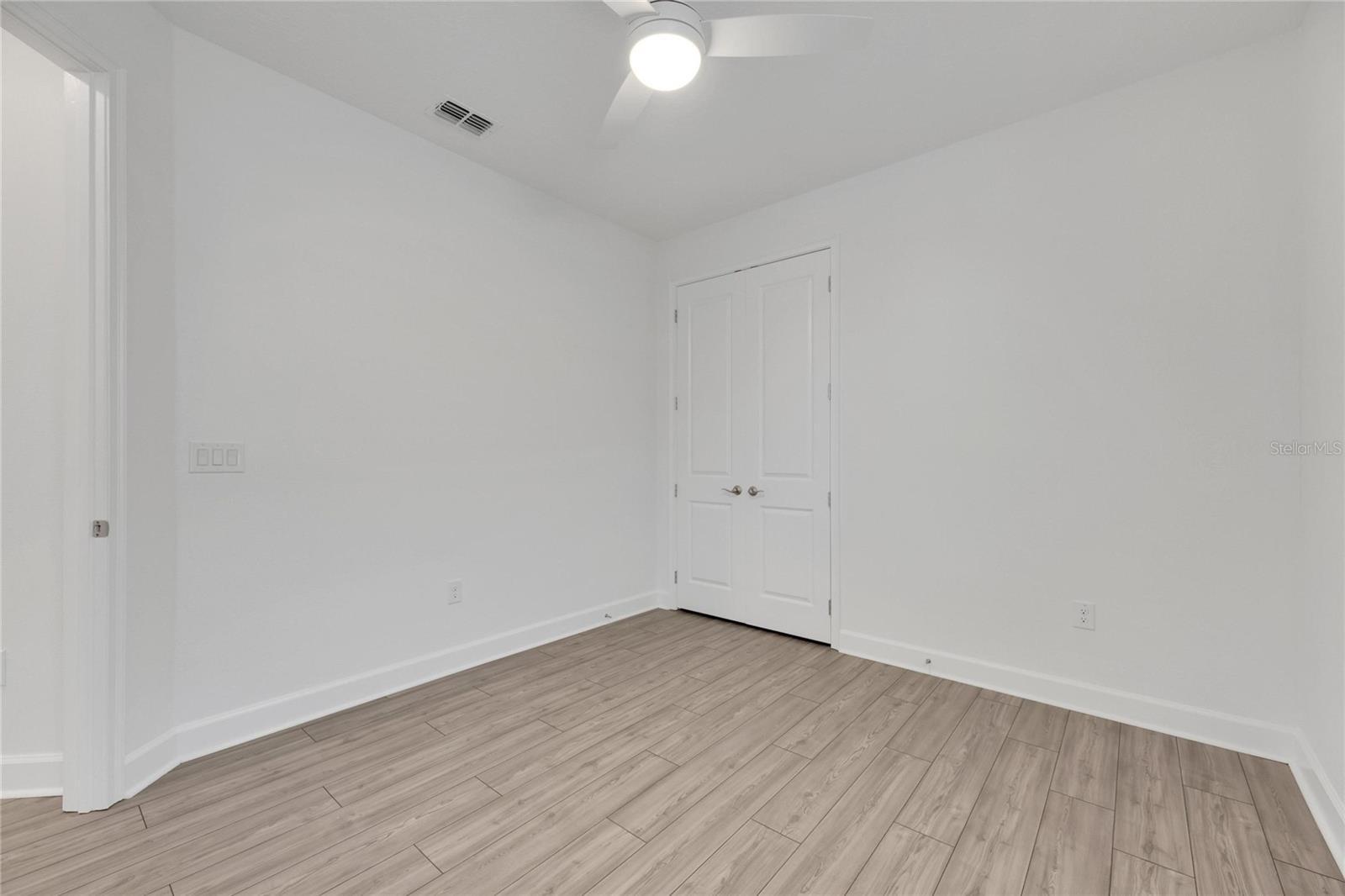 923 Signet Dr Property Photo 47
