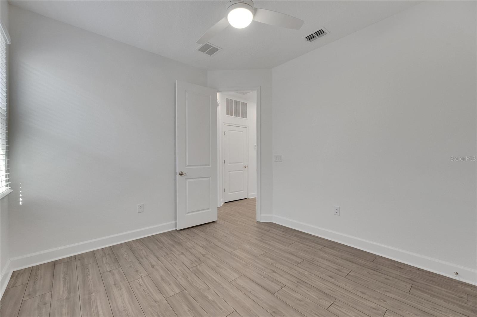923 Signet Dr Property Photo 48