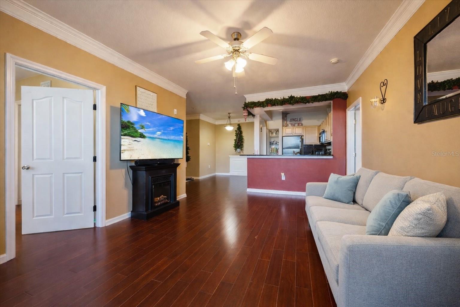 12849 Madison Pointe Cir #307 Property Photo 4