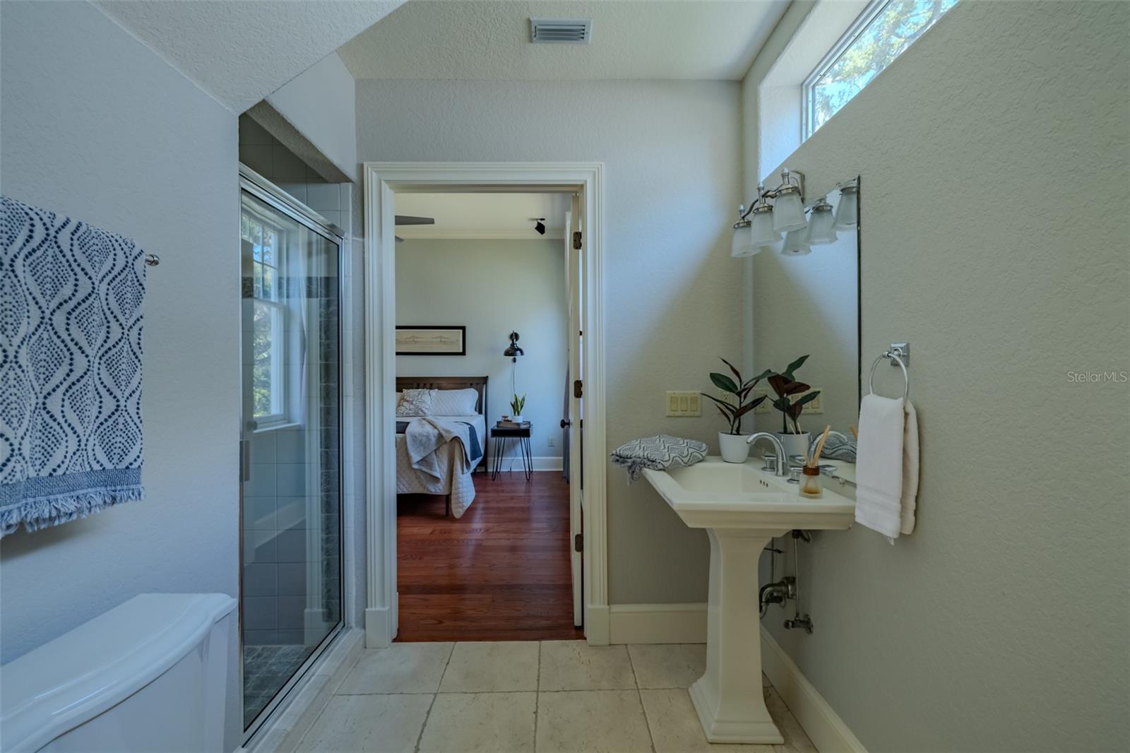 4605 W Vasconia St Property Photo 32