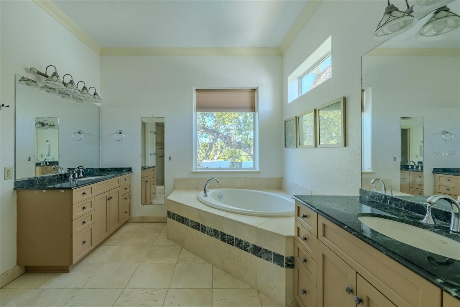 4605 W Vasconia St Property Photo 47