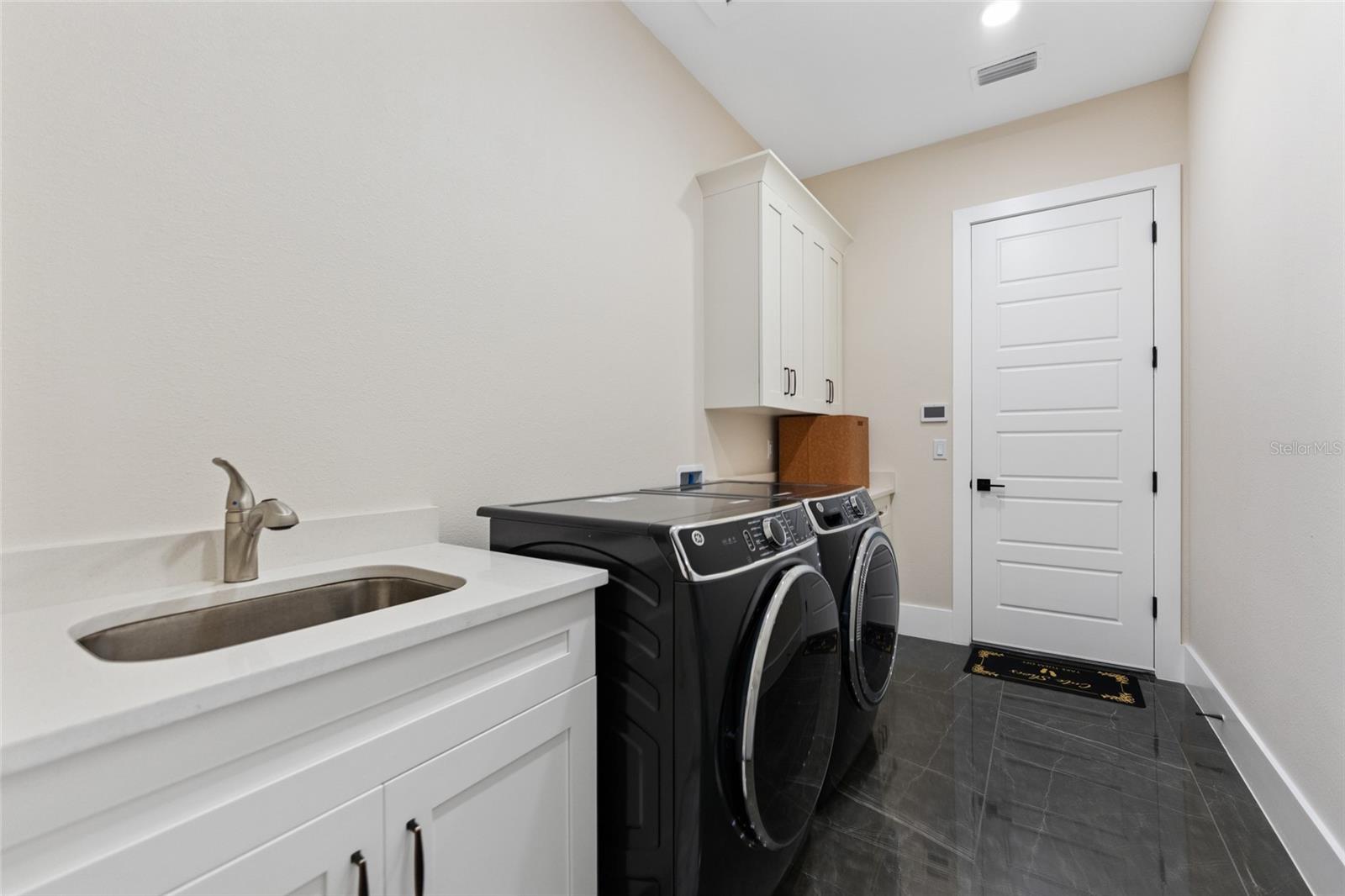 5603 Tybee Island Dr Property Photo 33