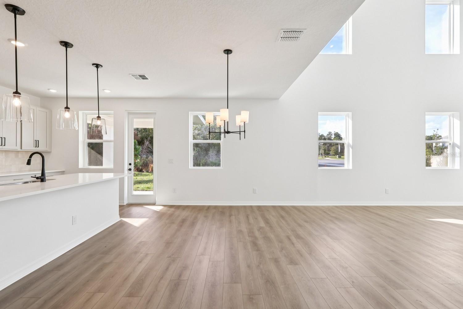 2298 Broadbrook Drive Property Photo 10