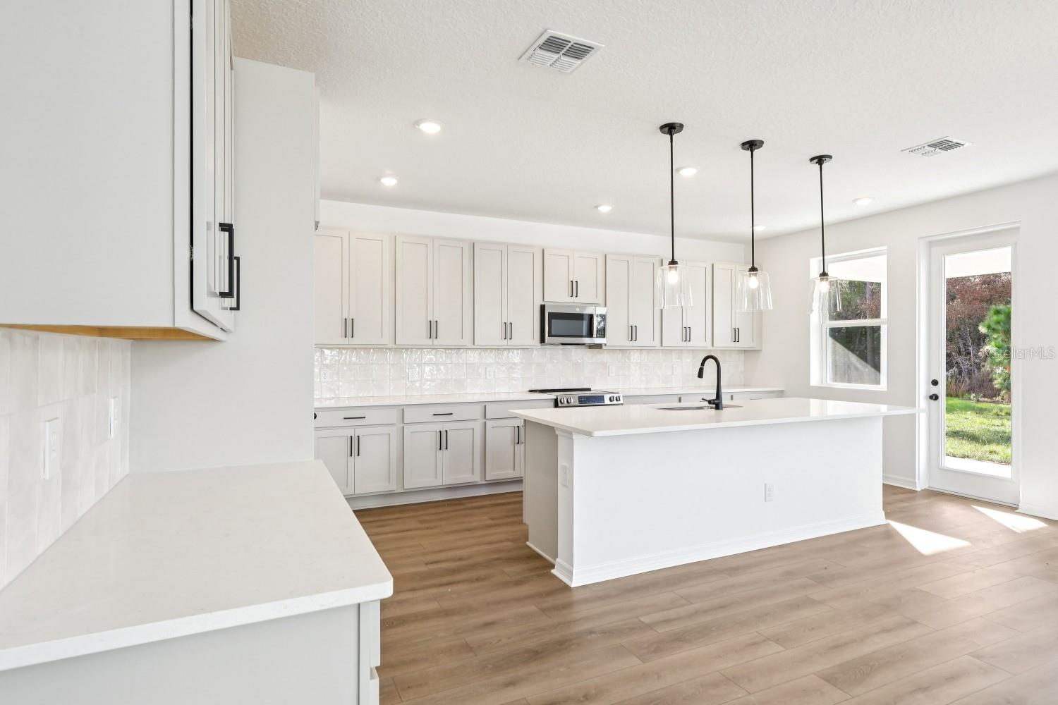 2298 Broadbrook Drive Property Photo 13