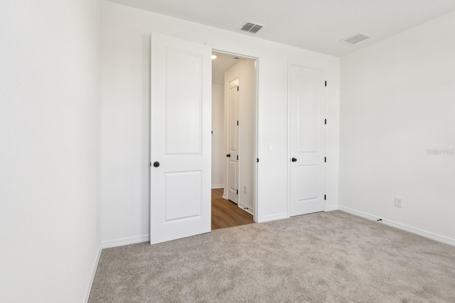 2298 Broadbrook Drive Property Photo 19