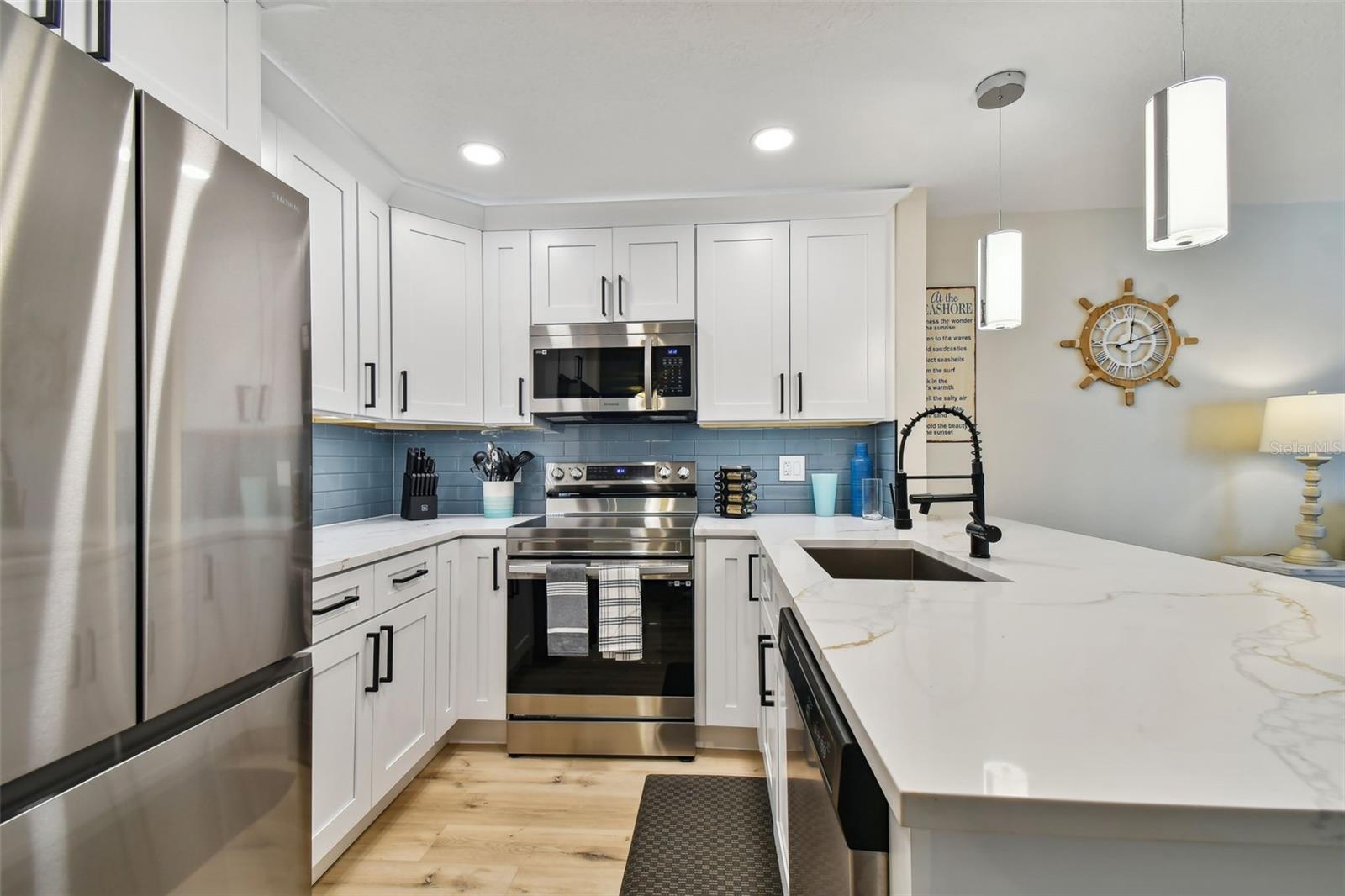 315 Medallion Blvd #e Property Photo 14