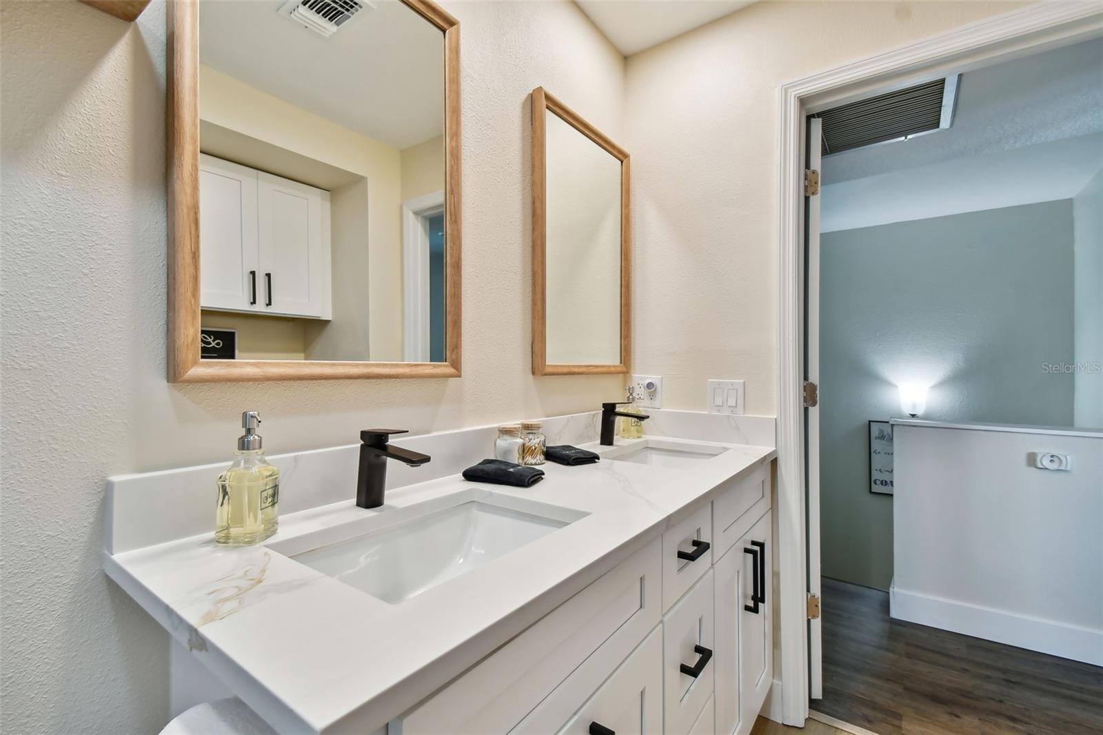 315 Medallion Blvd #e Property Photo 36