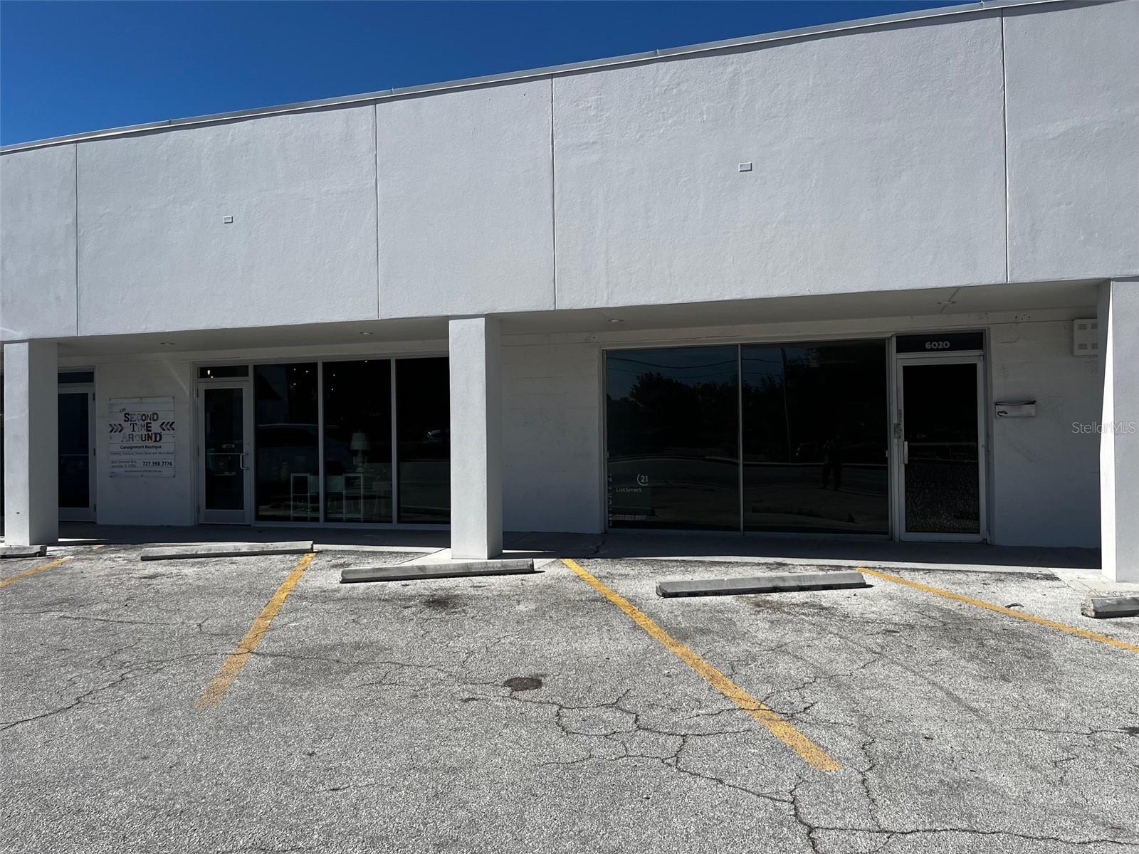6020 Seminole Blvd Property Photo 2