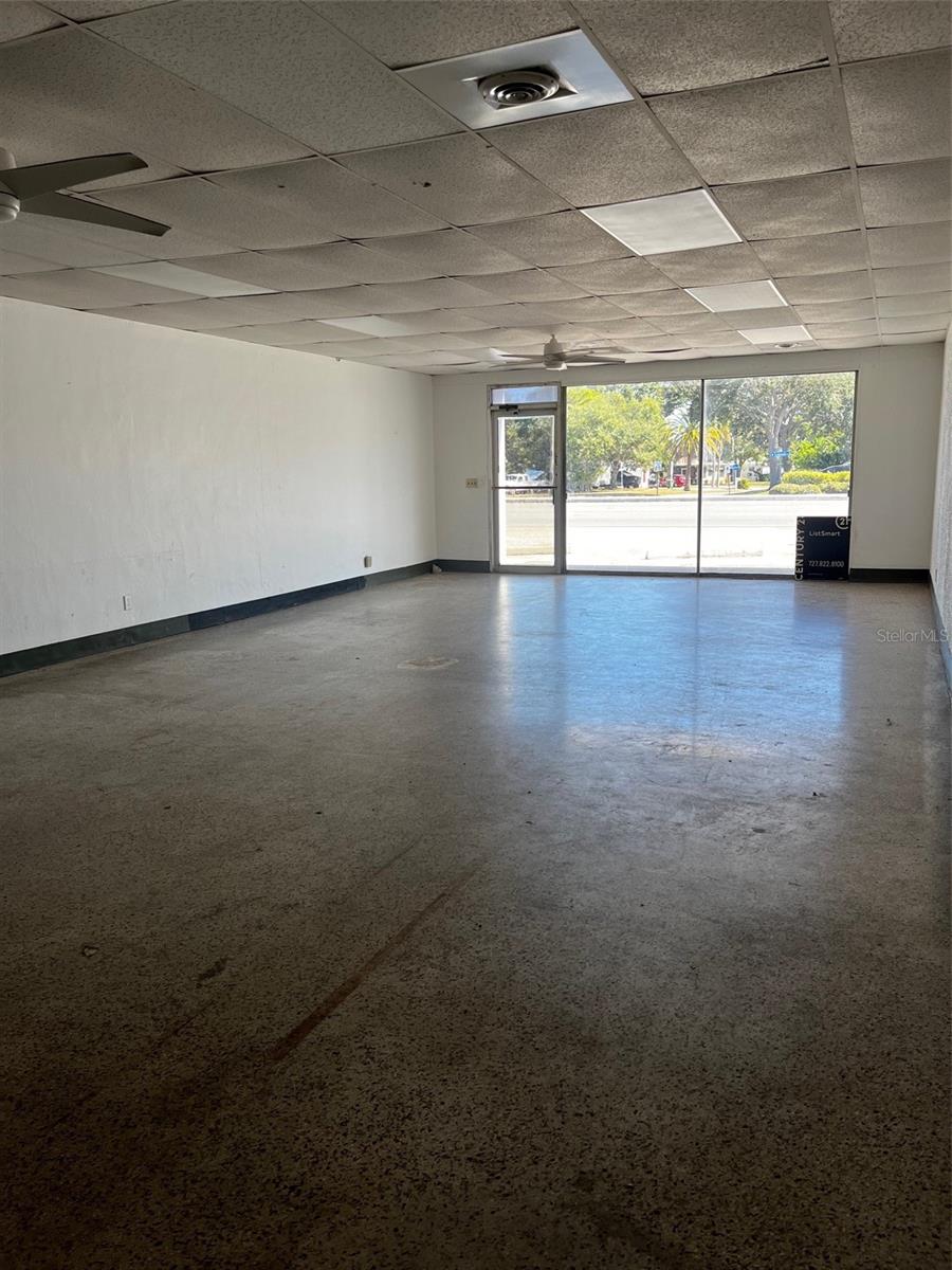 6020 Seminole Blvd Property Photo 8
