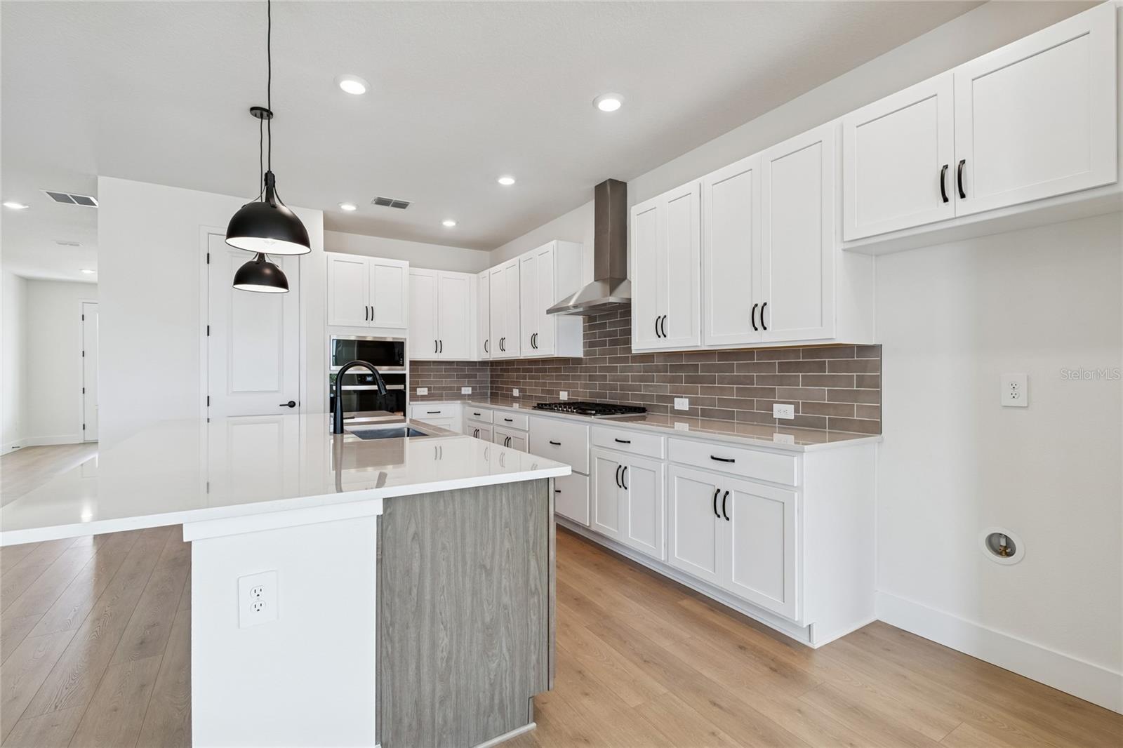7770 Ocean Spray Trl Property Photo 4