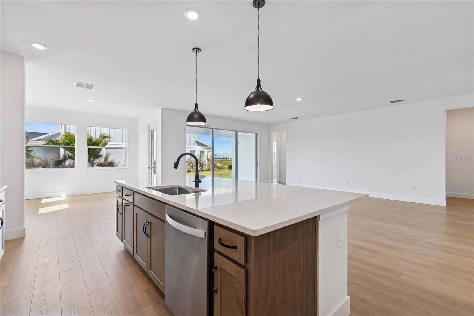 7770 Ocean Spray Trl Property Photo 8