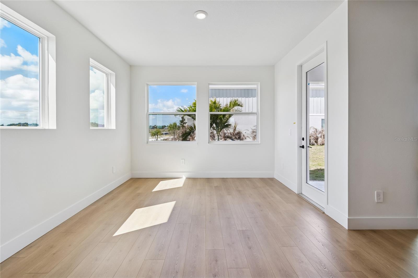 7770 Ocean Spray Trl Property Photo 10