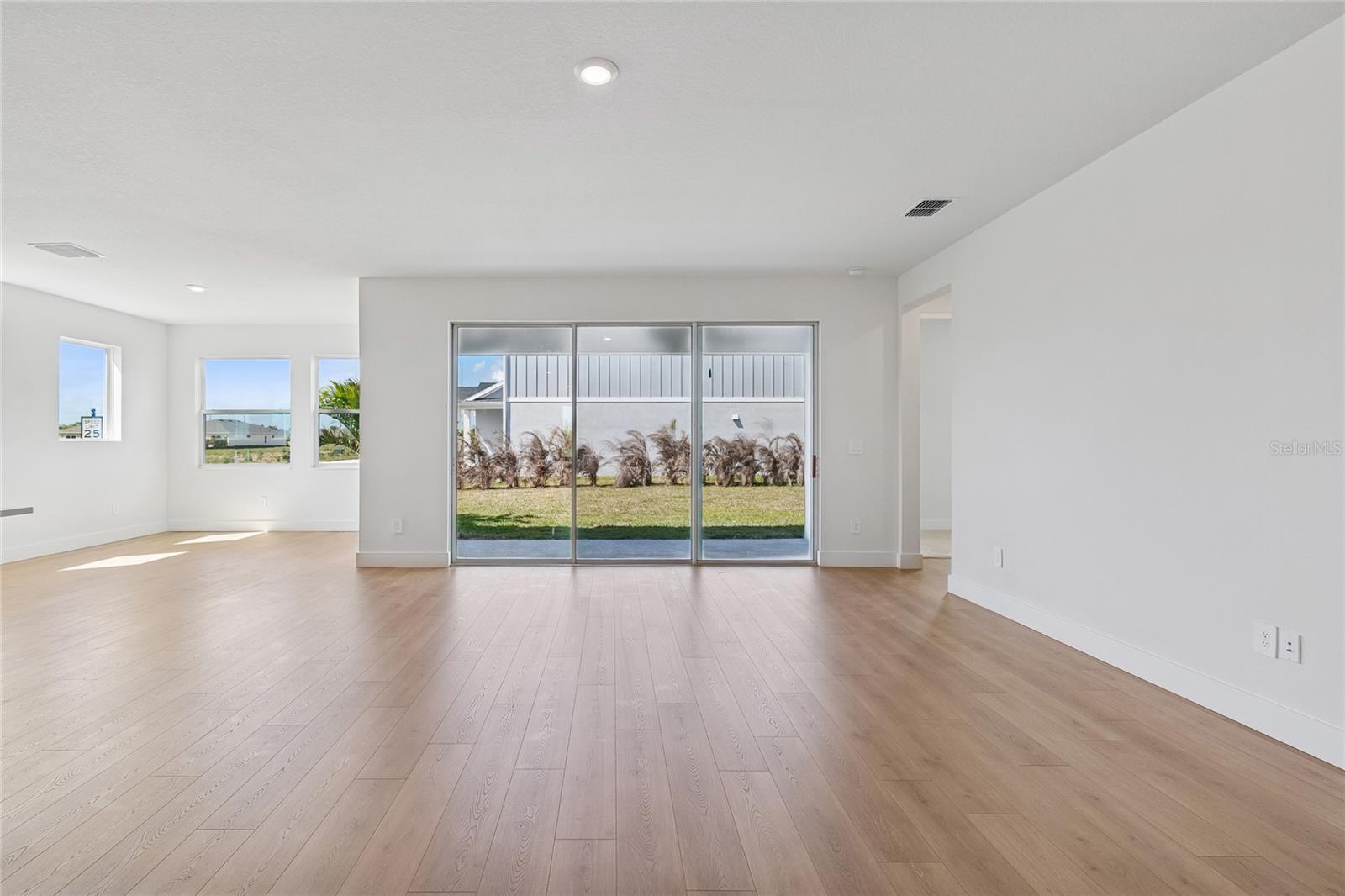 7770 Ocean Spray Trl Property Photo 13