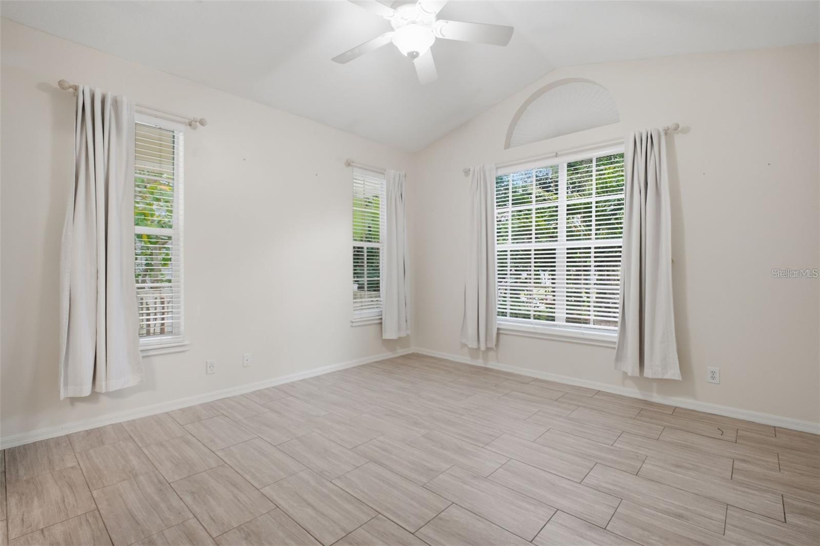 266 Florida Blvd Property Photo 42