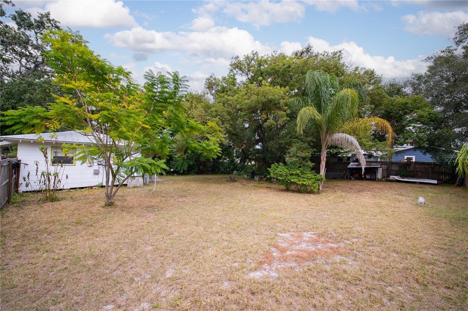 1215 Orange Ave Property Photo 1