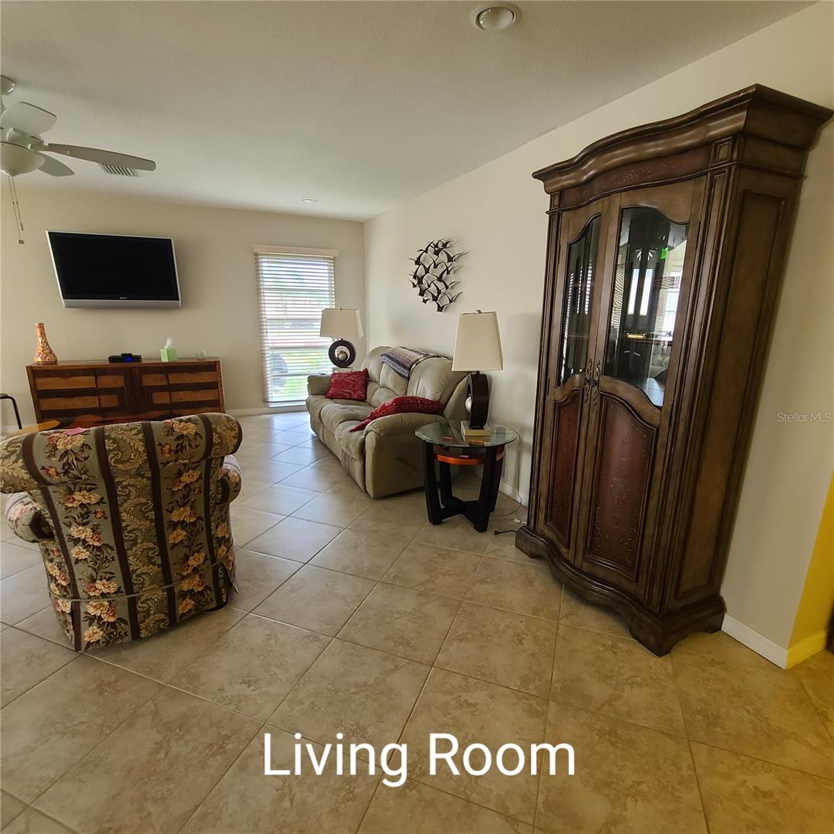 220 Buttonwood Cir #220 Property Photo 7