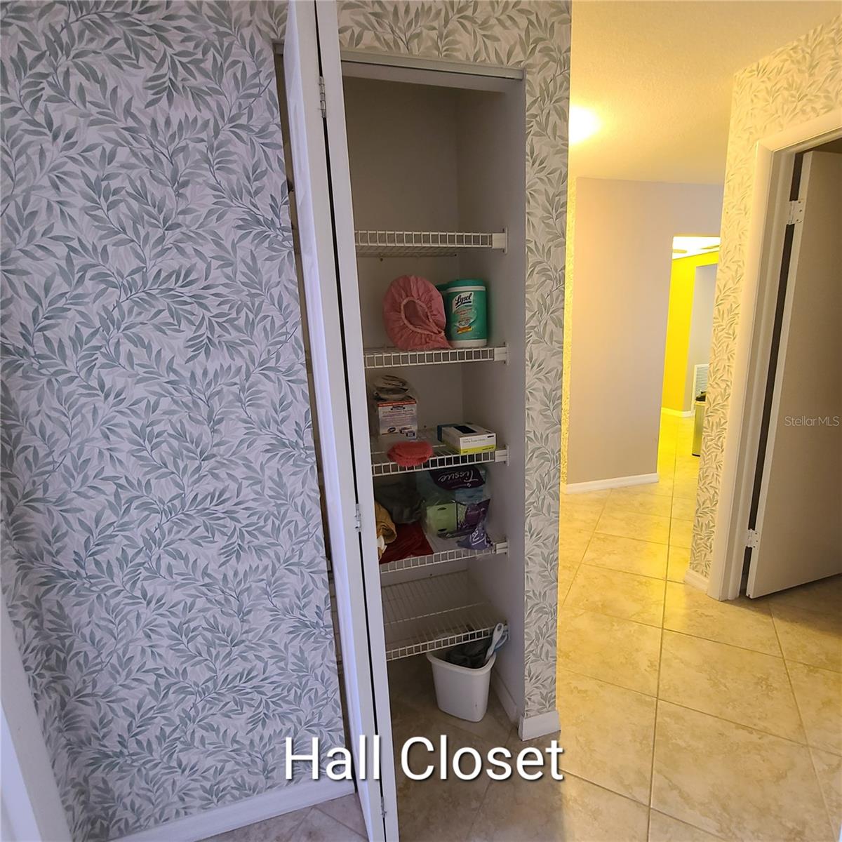 220 Buttonwood Cir #220 Property Photo 18