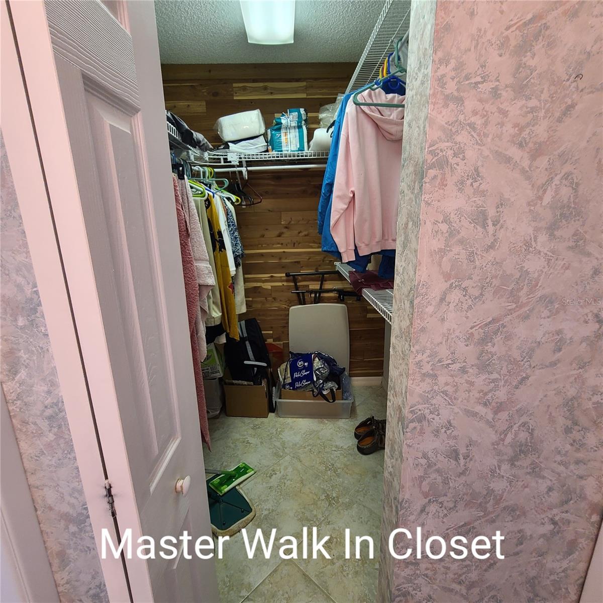 220 Buttonwood Cir #220 Property Photo 25
