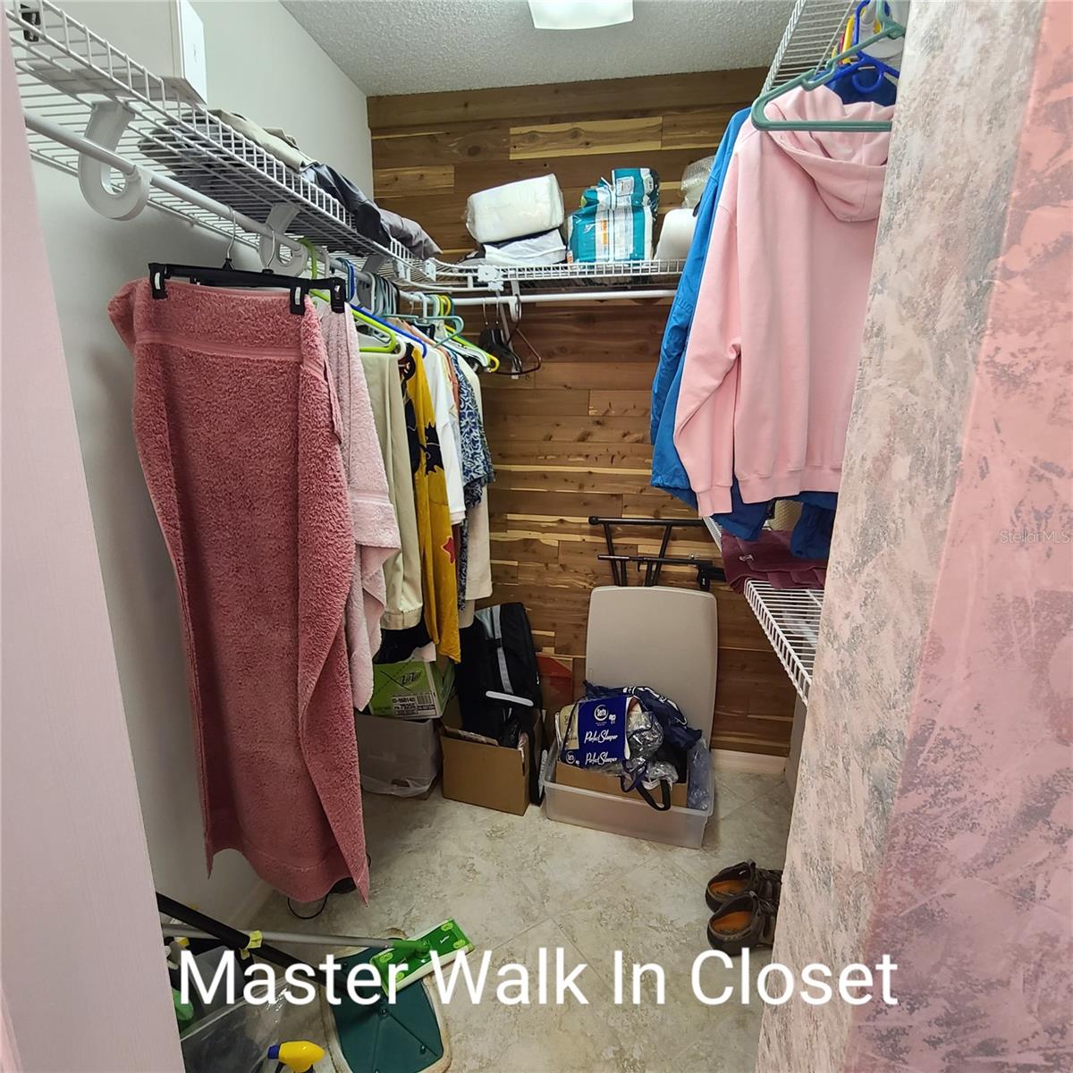 220 Buttonwood Cir #220 Property Photo 26