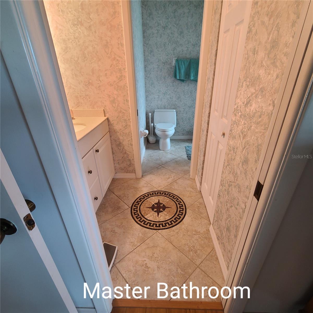 220 Buttonwood Cir #220 Property Photo 27
