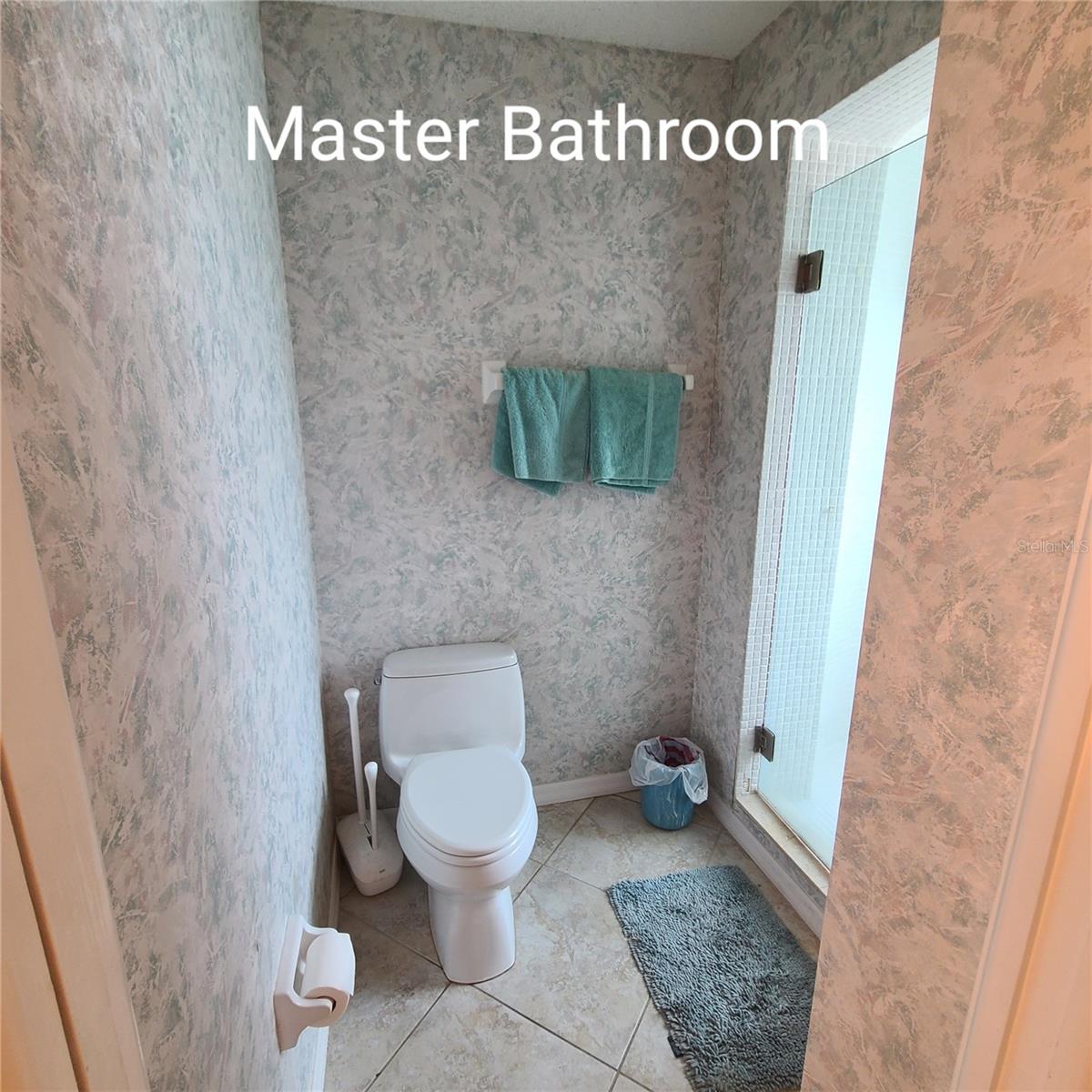 220 Buttonwood Cir #220 Property Photo 29