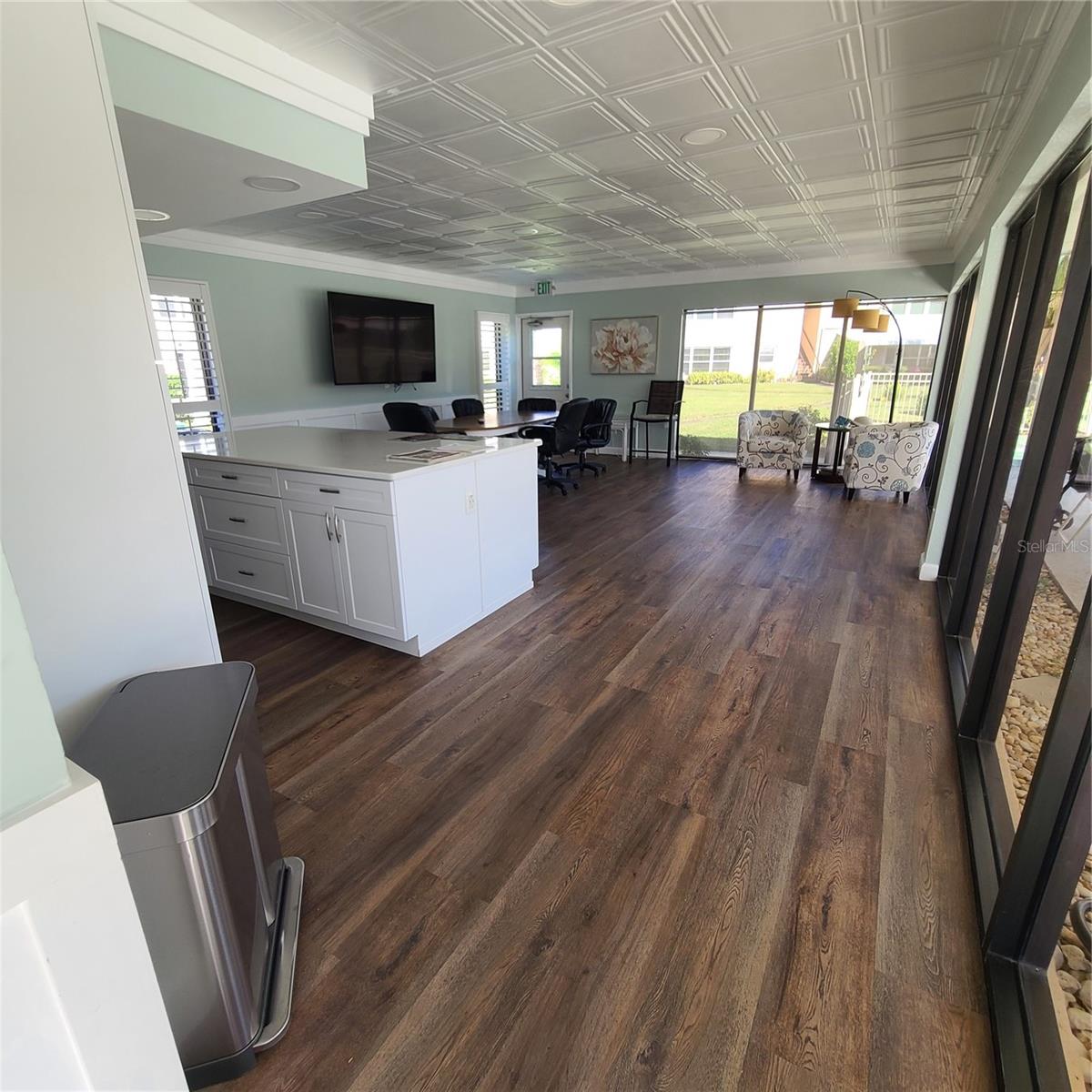 220 Buttonwood Cir #220 Property Photo 59