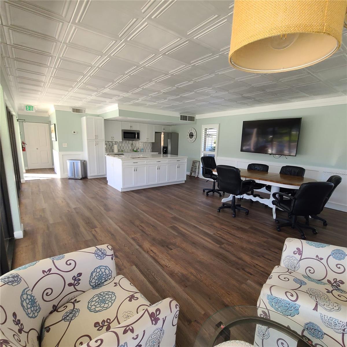 220 Buttonwood Cir #220 Property Photo 60