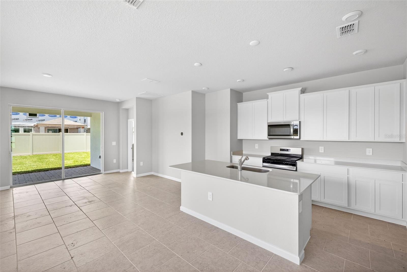 13010 Sunseed St Property Photo 9