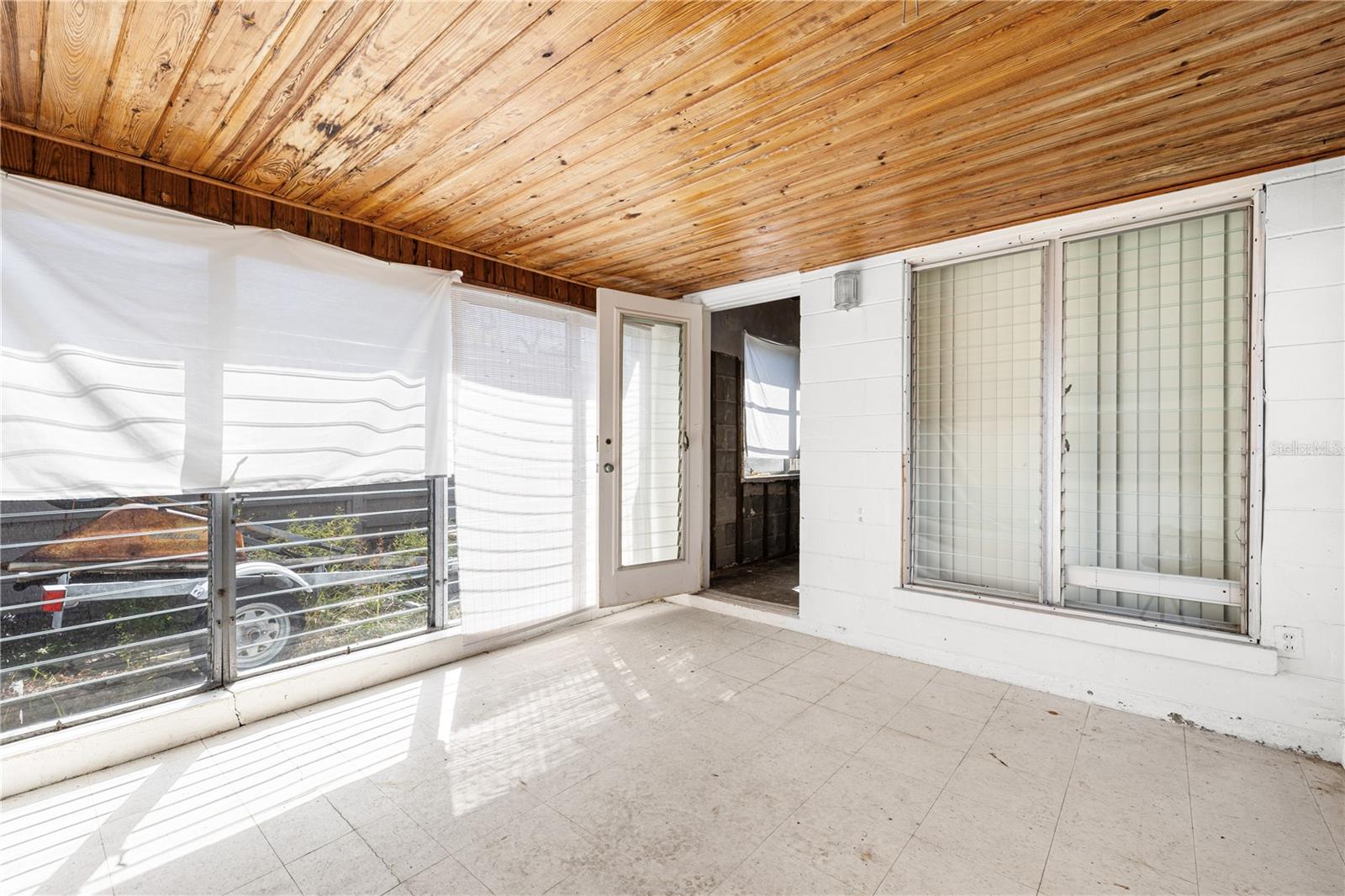 17611 1st St E Property Photo 14