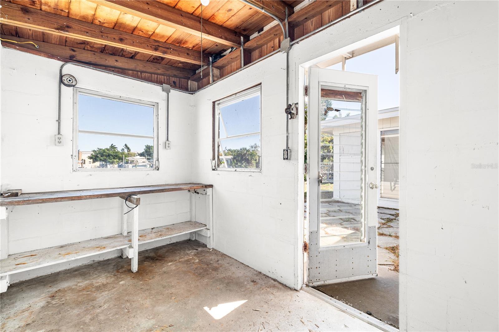 17611 1st St E Property Photo 15