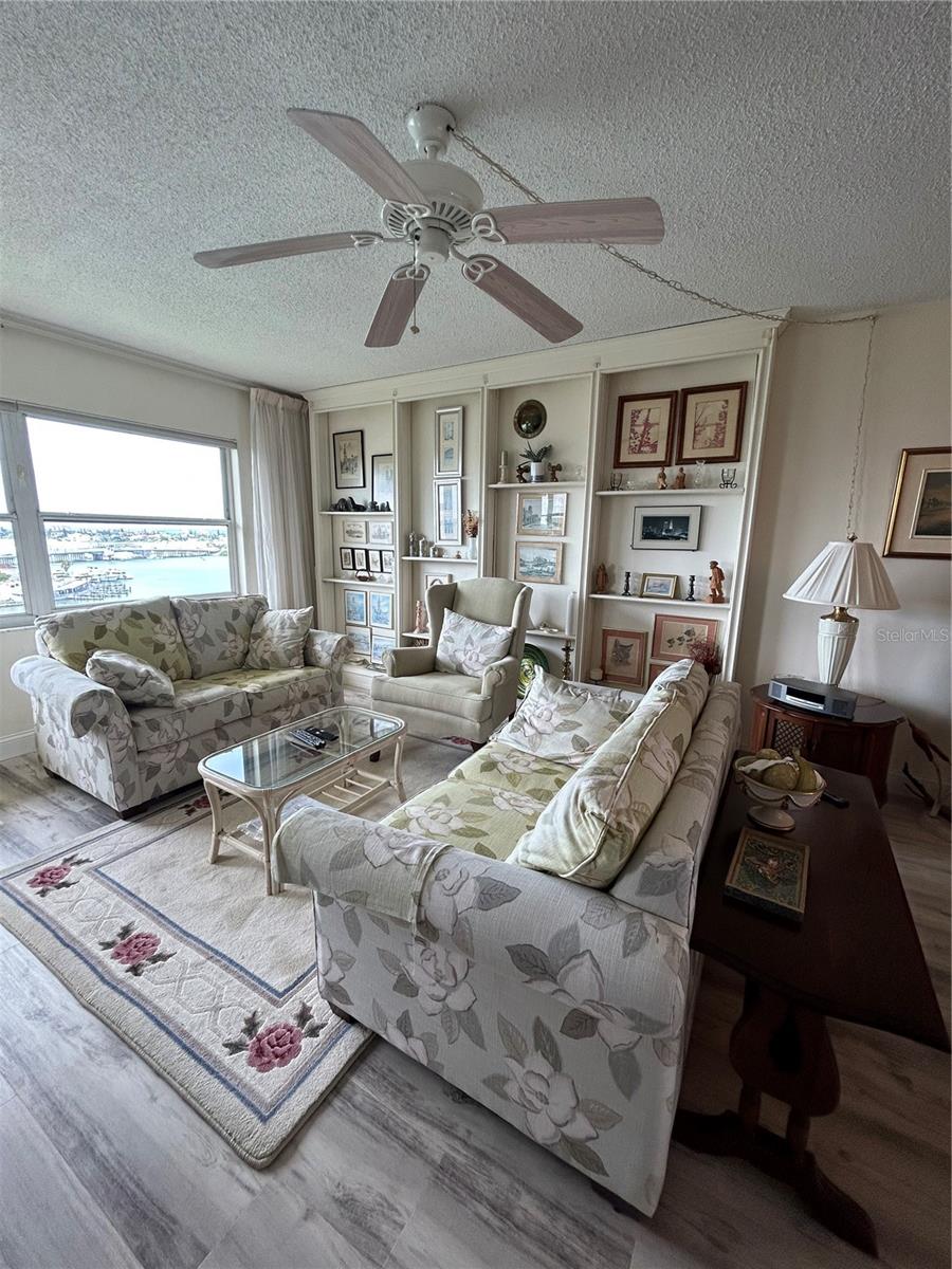 4775 Cove Cir #1202 Property Photo 8