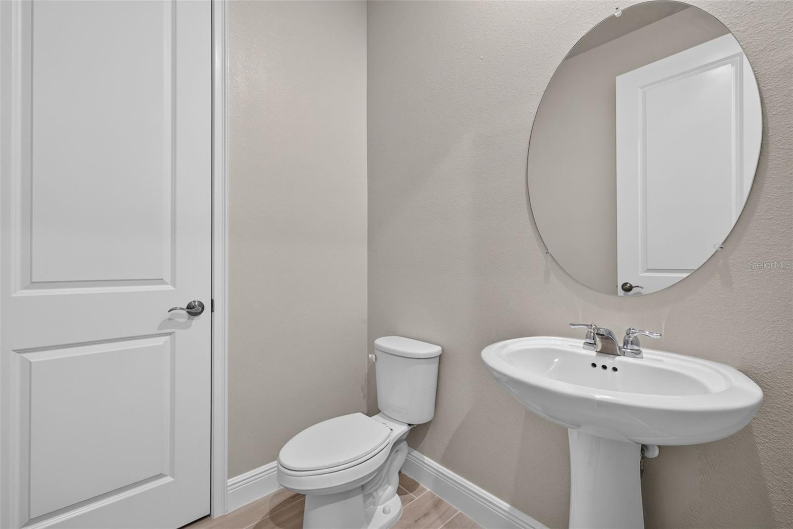 12927 Pierce St Property Photo 17