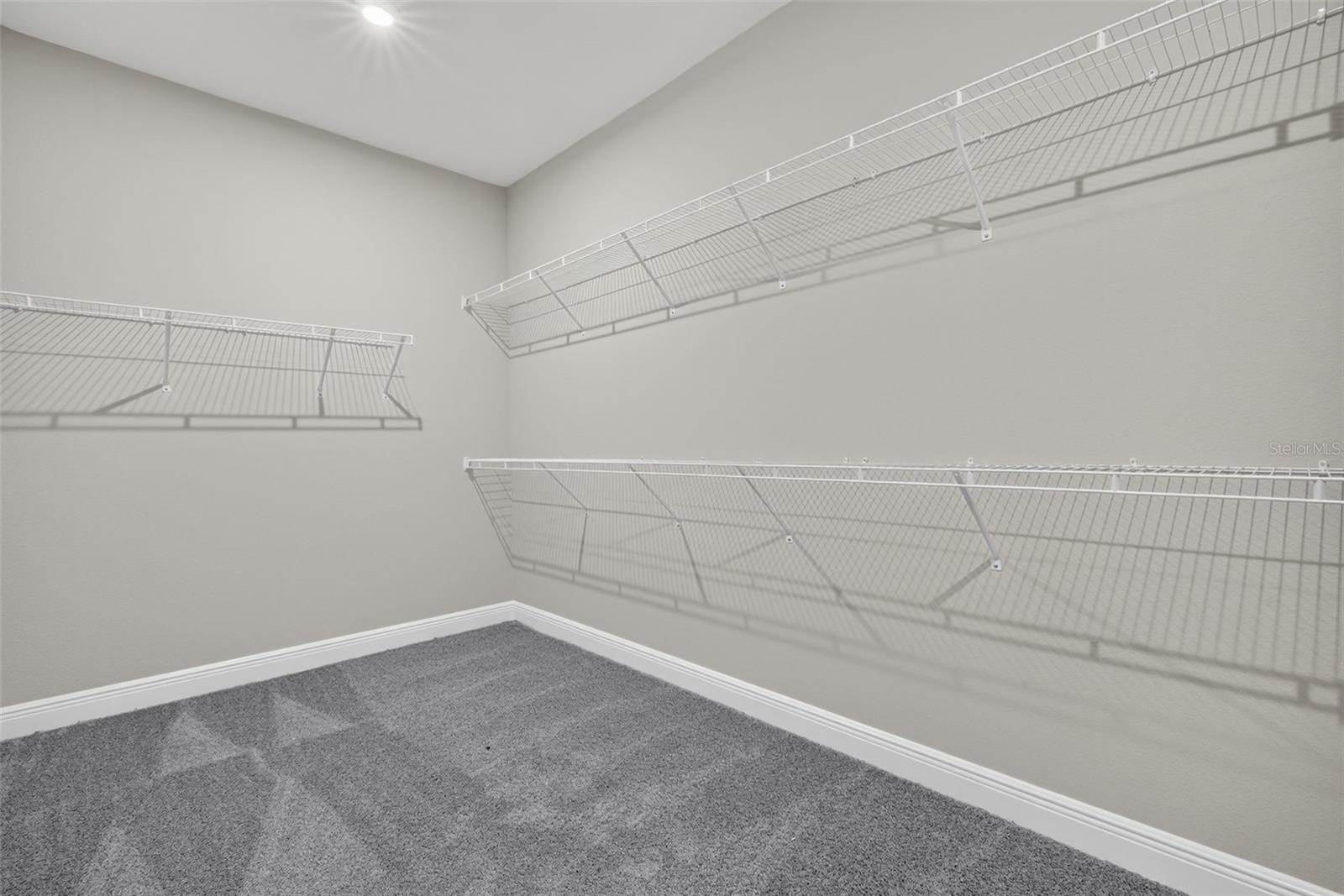 12927 Pierce St Property Photo 35
