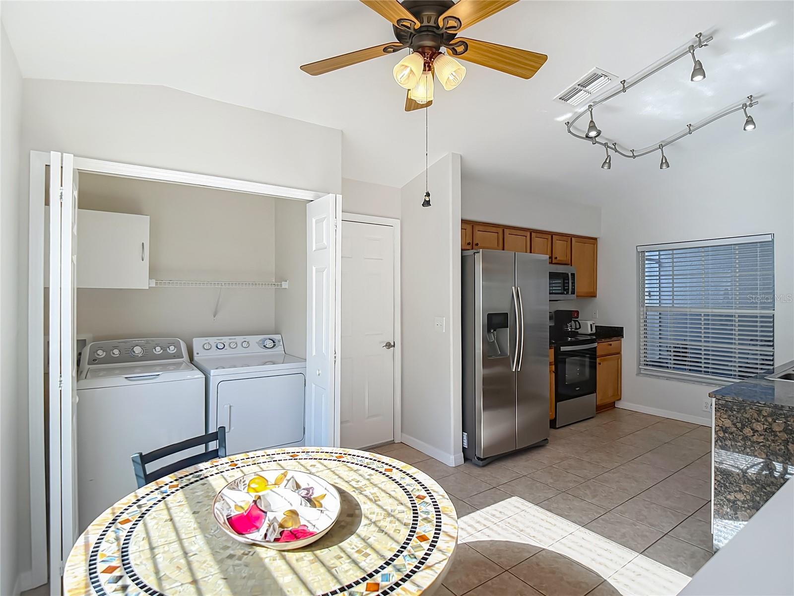 9608 Rolling Cir Property Photo 11