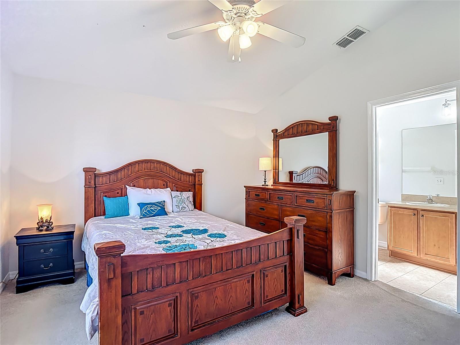 9608 Rolling Cir Property Photo 16