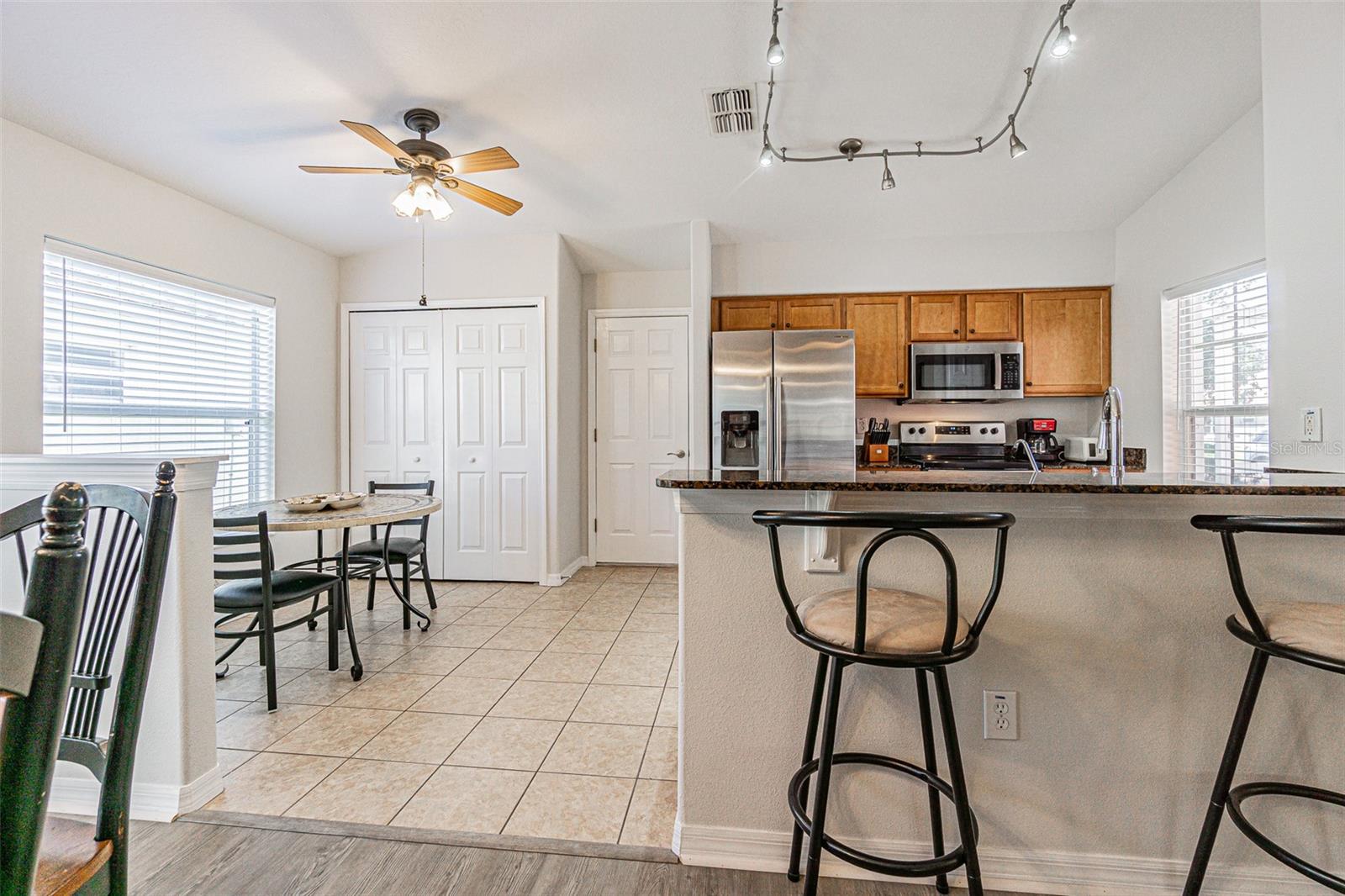 9608 Rolling Cir Property Photo 27