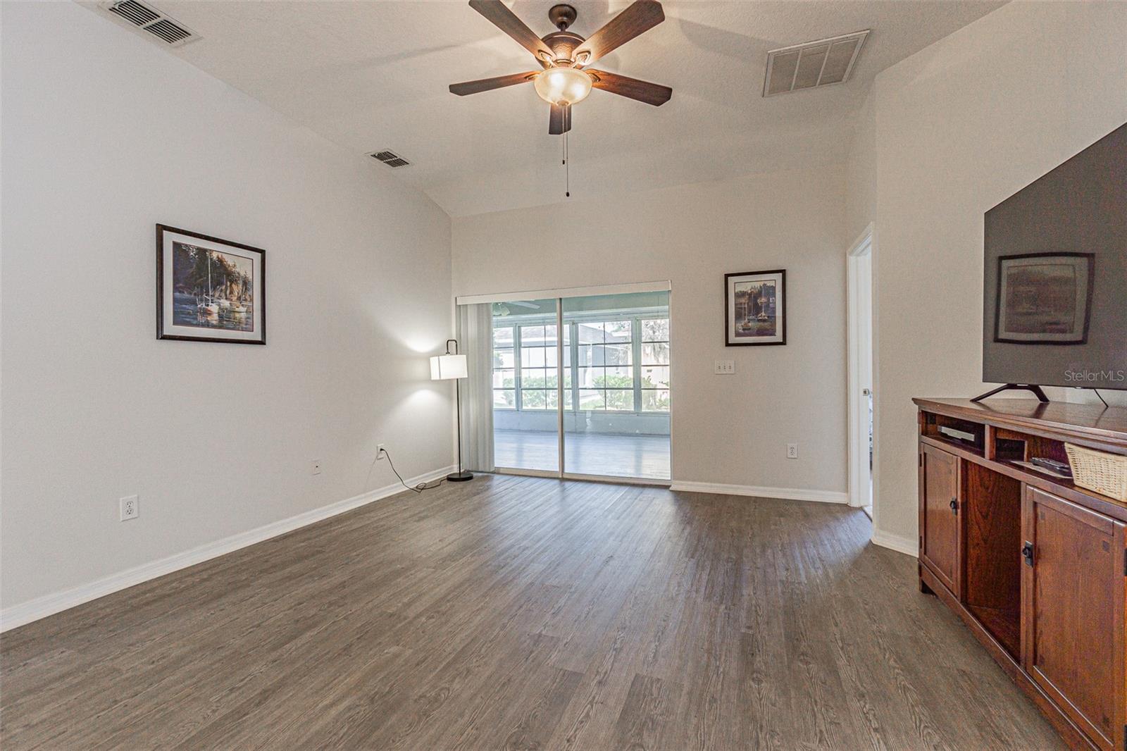 9608 Rolling Cir Property Photo 30