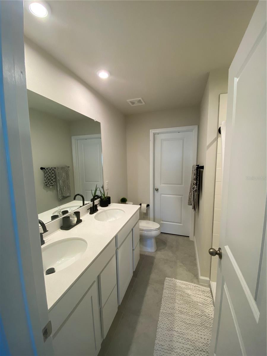 12245 Grizzly Ln Property Photo 8