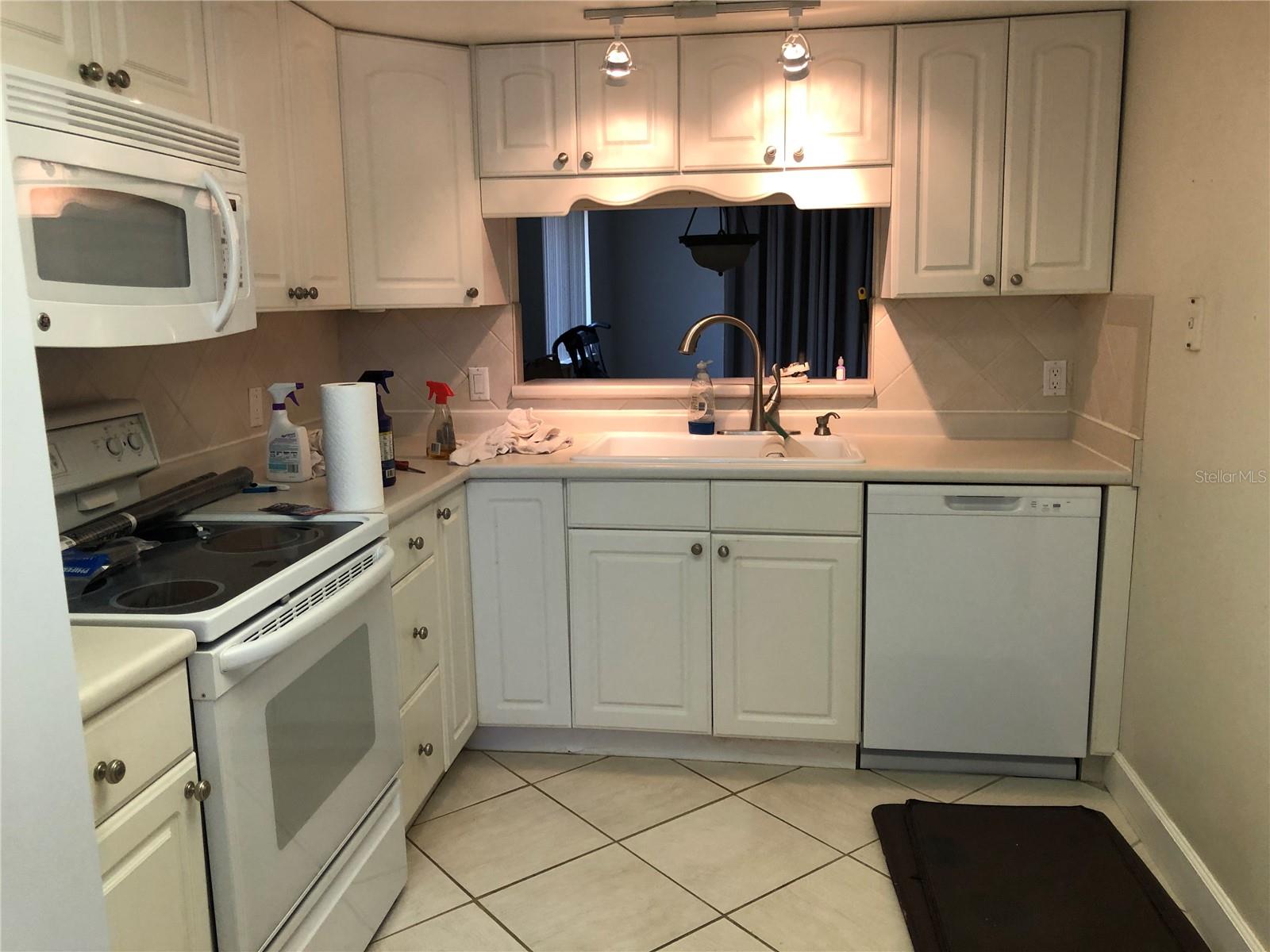 TB8446343 Property Photo 11