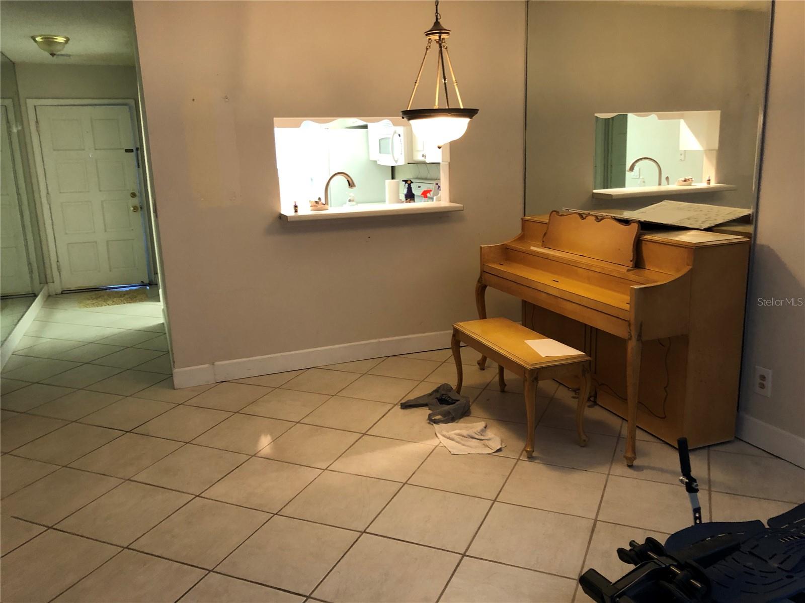 TB8446343 Property Photo 18