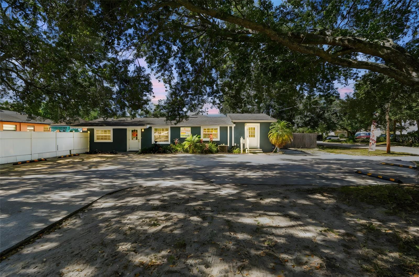 9912 N Myrtle St Property Photo 1