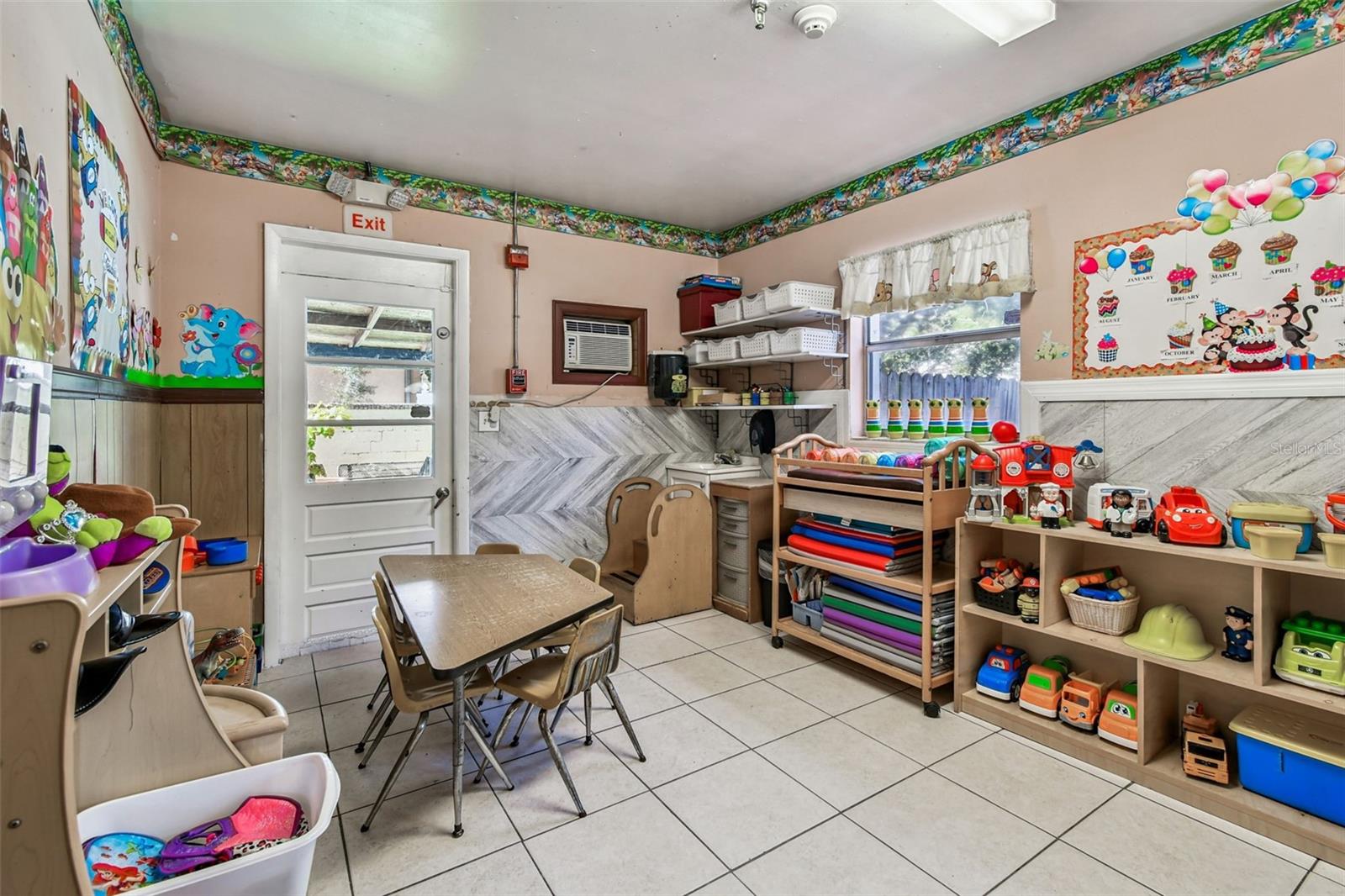 9912 N Myrtle St Property Photo 29