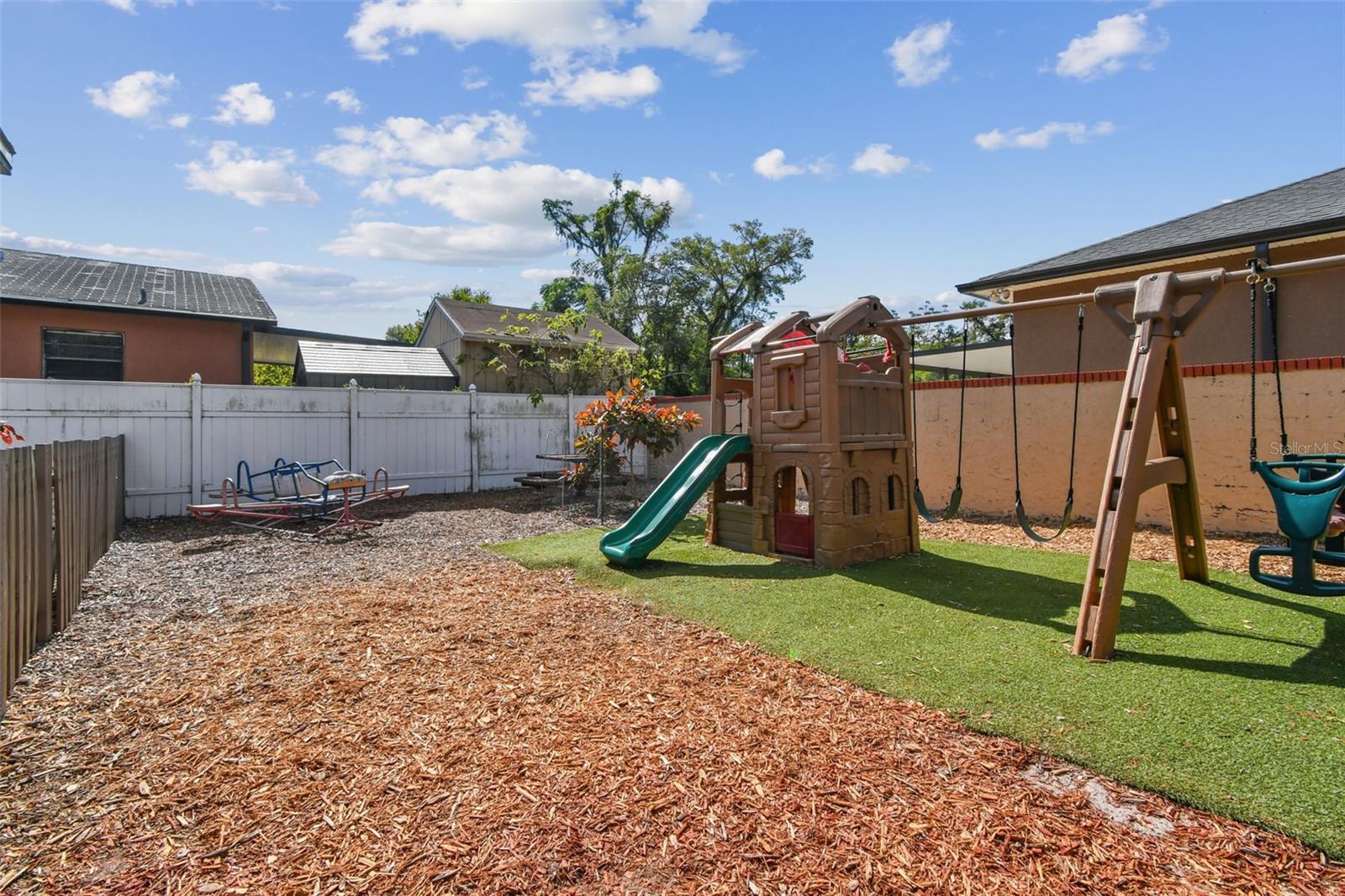 9912 N Myrtle St Property Photo 34