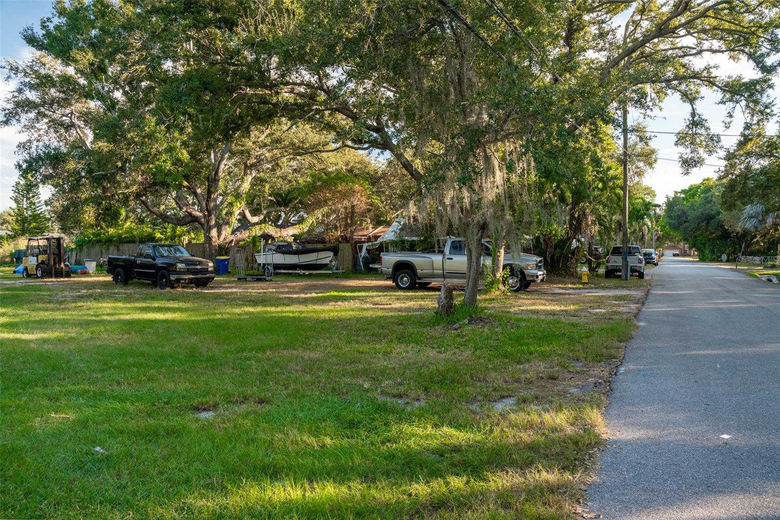 6027 98th Way N Property Photo 10