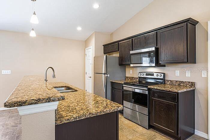 1 Pecan Course Cir Property Photo 5